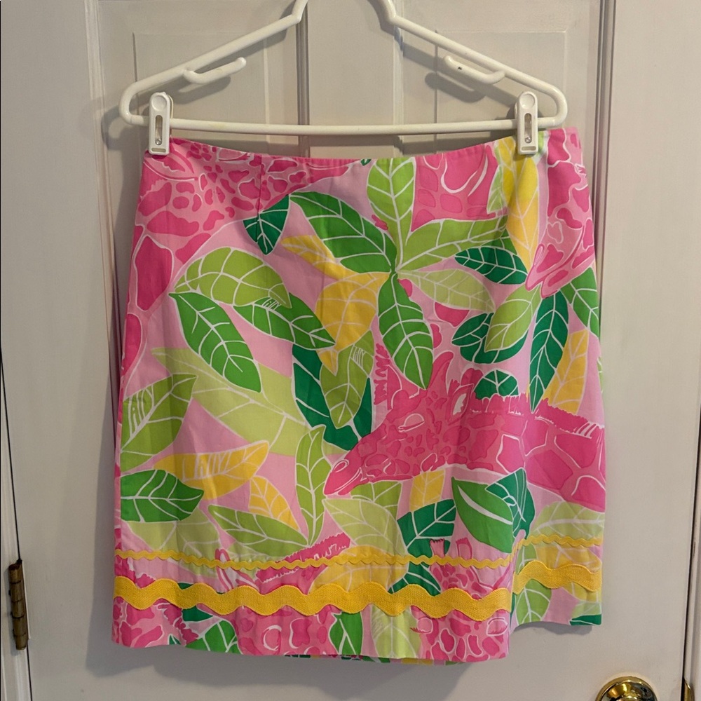 Lilly Pulitzer Pink and Green simple Skirt in Chilean avenue size 12. Vintage